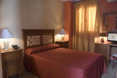 Hotel Esmeralda Osuna Exteriér fotografie