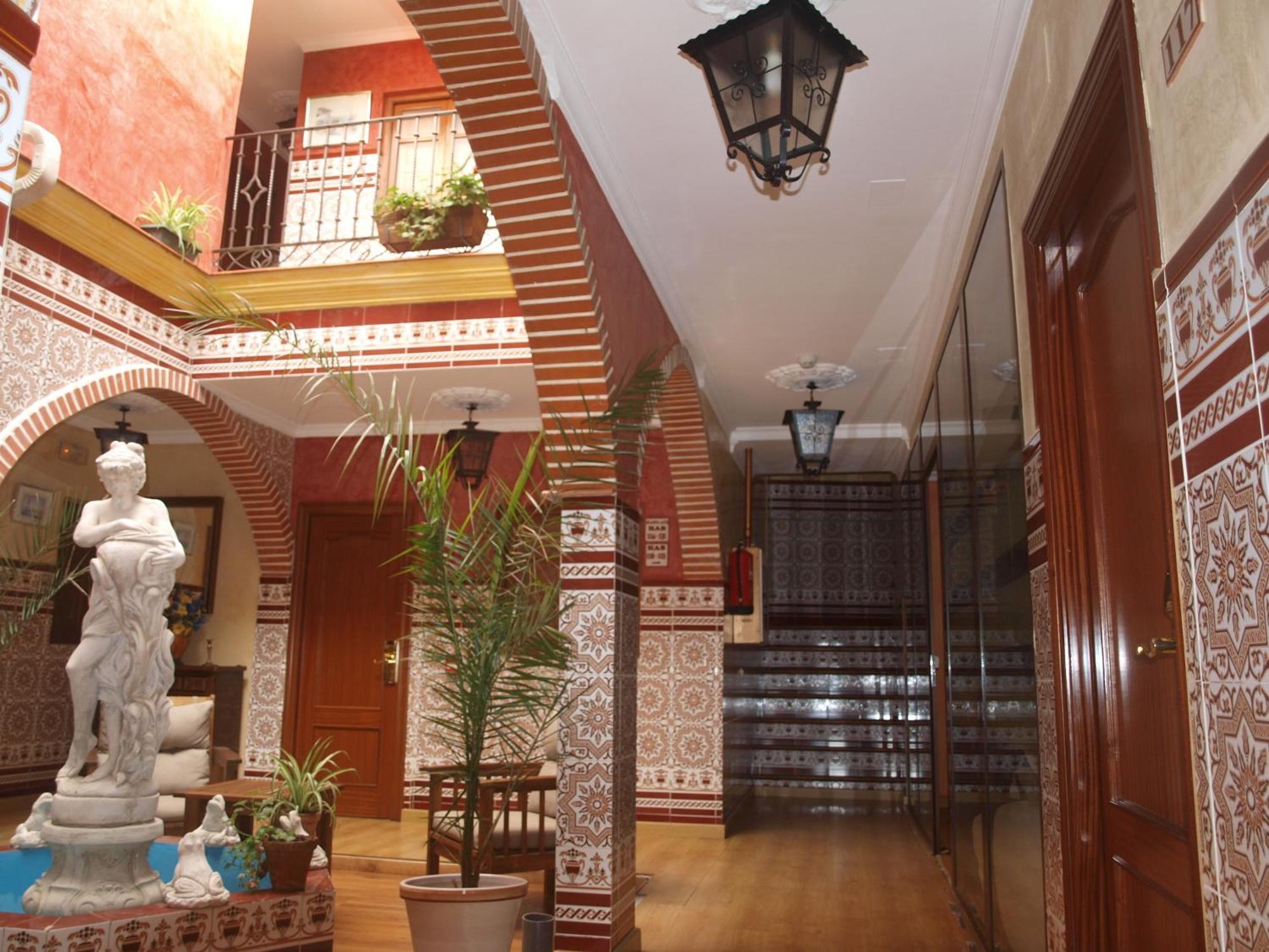 Hotel Esmeralda Osuna Exteriér fotografie