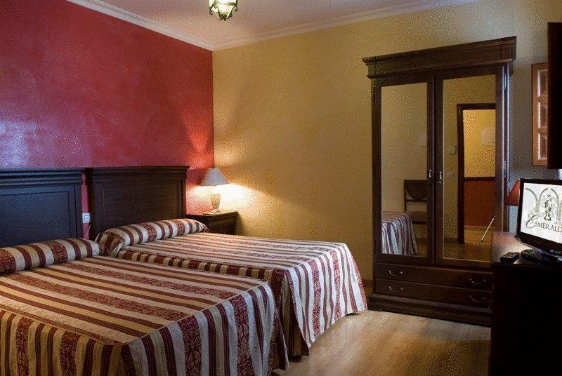 Hotel Esmeralda Osuna Exteriér fotografie