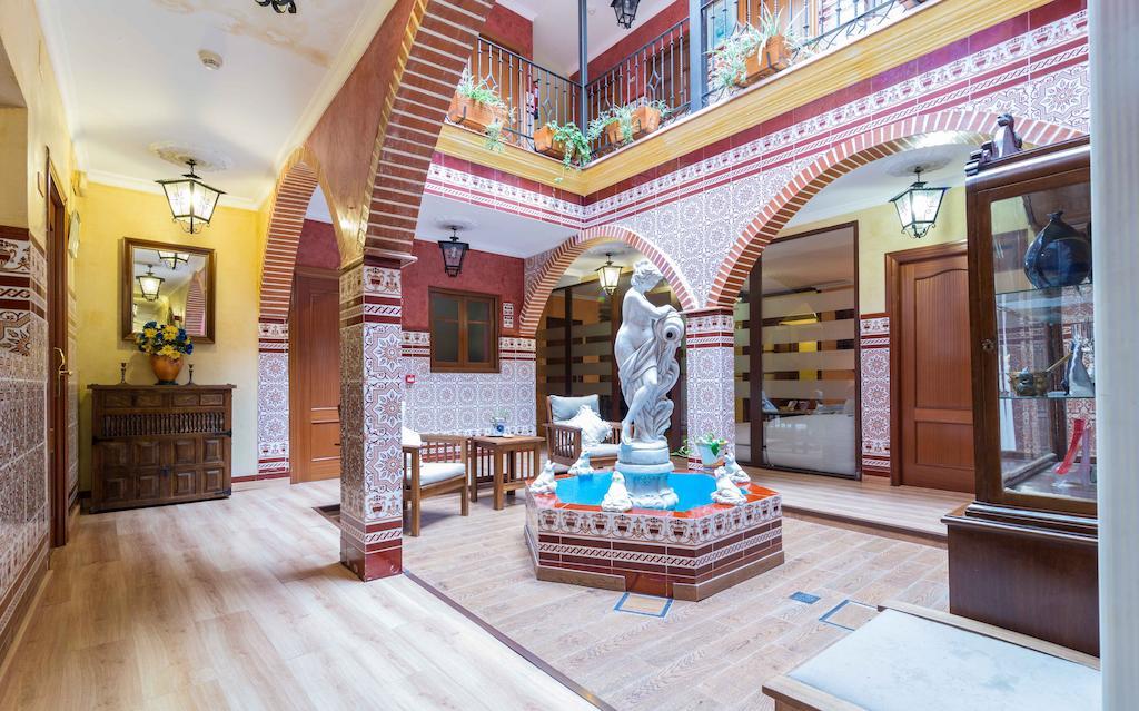 Hotel Esmeralda Osuna Exteriér fotografie